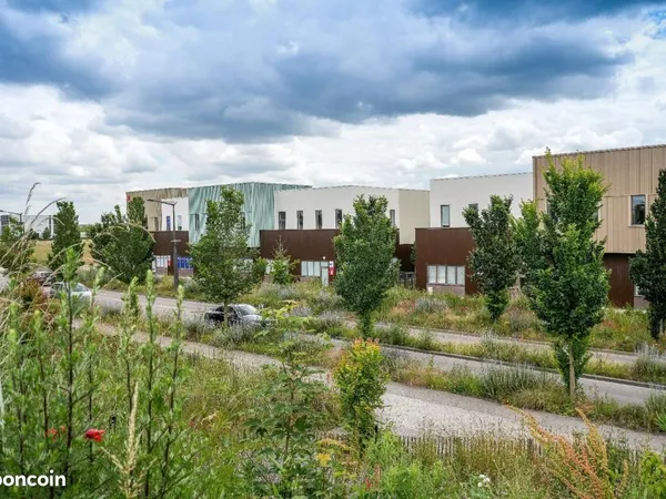 Bureaux 2 339 m²