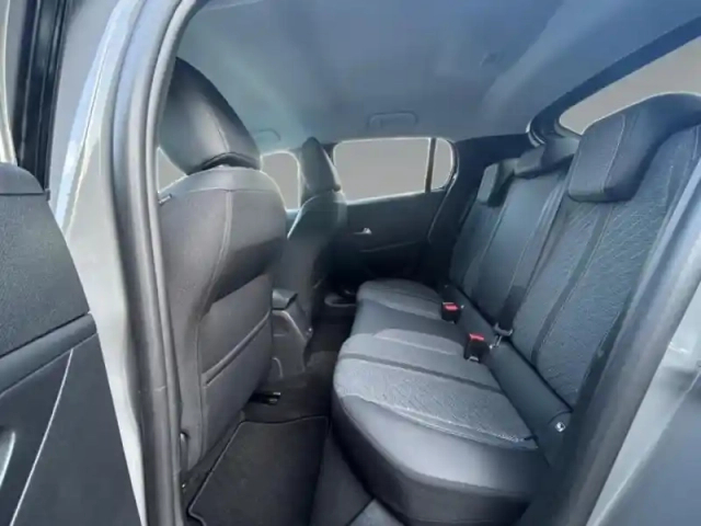 Peugeot 208 e- 136ch allure — photo 28