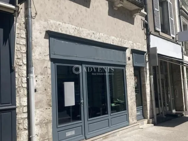 Local commercial 150 m²