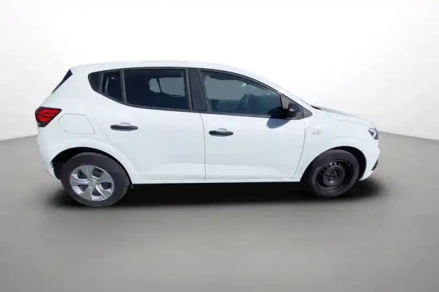 Dacia Sandero eco-g 100 — photo 17