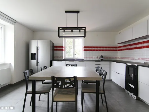 Propriété 7 pièces 240 m²