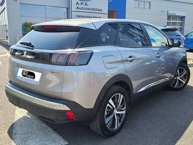 Peugeot 3008 phev hybrid 180 eat8 — photo 2