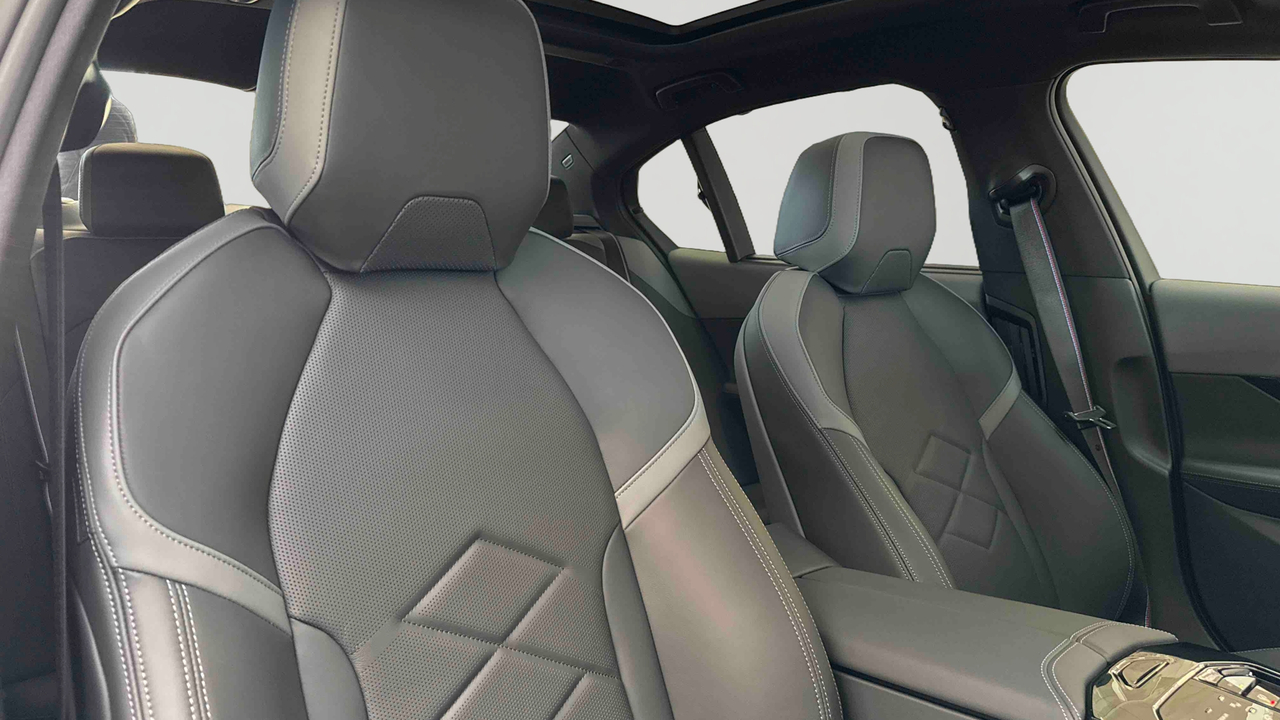 BMW 550e xDrive PHEV 489 ch BVA8 — photo 25