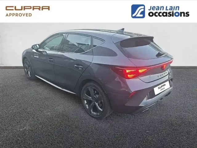 Cupra Leon 1.5 etsi hybrid 150 ch dsg7 — photo 31