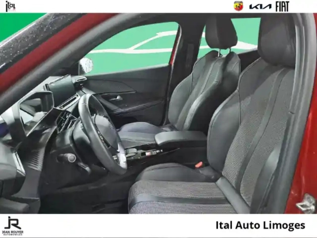 Peugeot 2008 e- 136ch gt — photo 24
