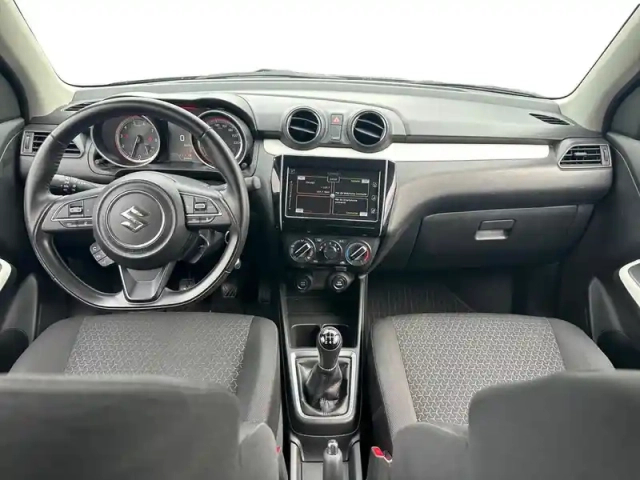 Suzuki Swift 1.2 dualjet hybrid 83ch privilège — photo 28