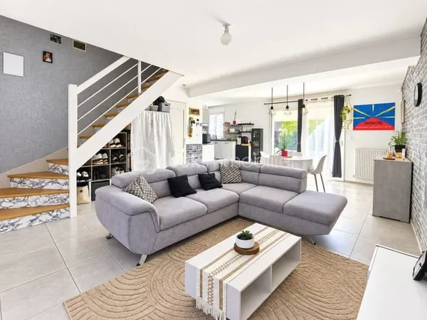 Maison 99 m² à vendre à Machault 77 - 5 pièces, 4 chambres, garage