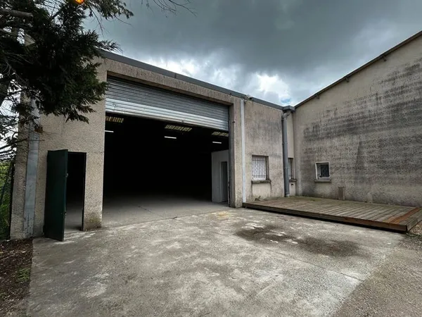 Local d'activité 600 m²
