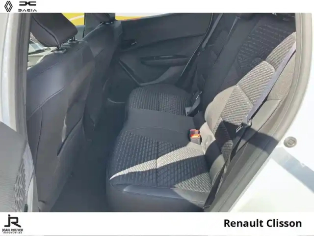 Renault Clio 1.8 e-tech 160ch full hybrid techno — photo 9