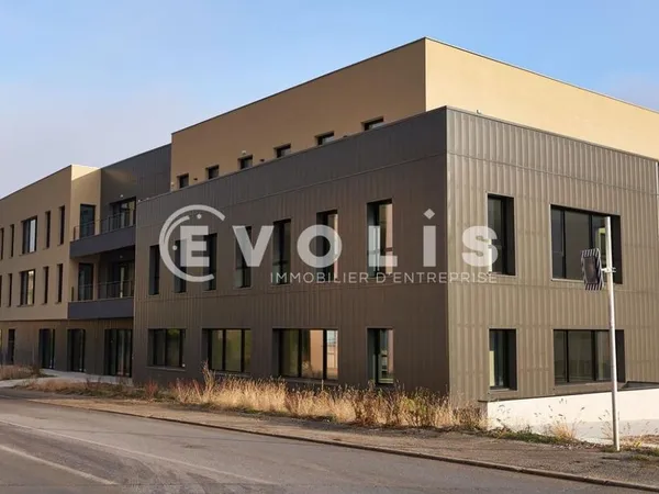 Bureau 3 314 m²