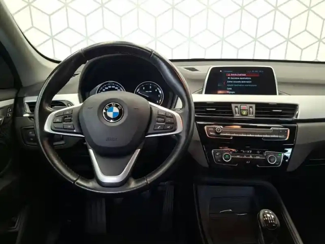 Bmw X1 sdrive 16d 116 ch — photo 12