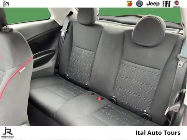 Fiat 500 e/electrique 118ch/118 (red) my23/camera — photo 10