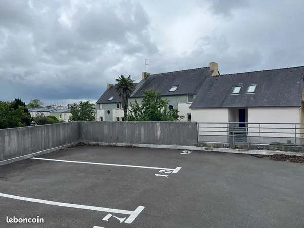 Stationnement Location Brest   35€