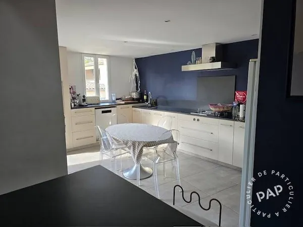 Appartement 6 pièces 216 m²