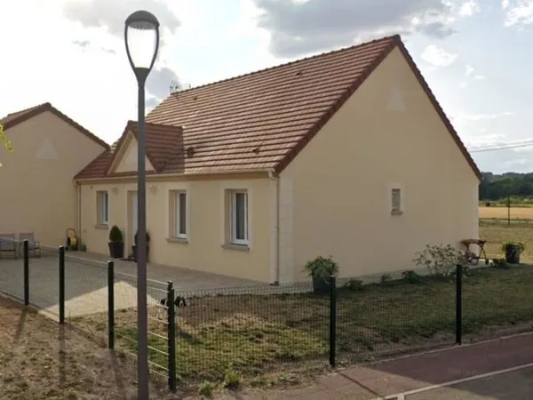 Maison Location Sens 4p 90m² 830€