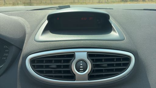 Renault Clio 1.5 DCI 90 - Expression – 2012 – 144000 km – Diesel – Boîte Manuelle — photo 27
