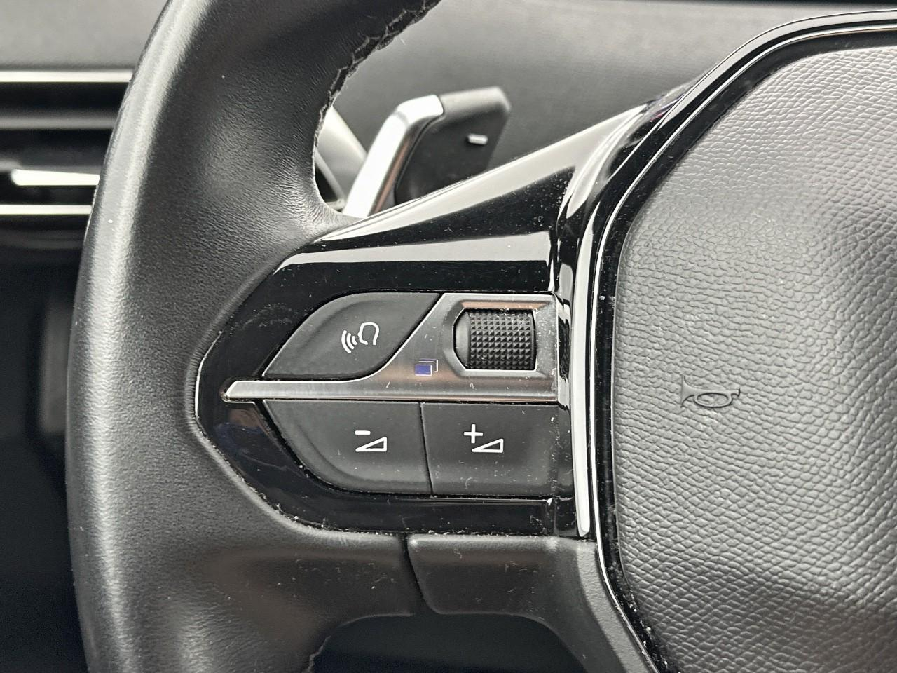Peugeot 3008 hybrid 225 e-eat8 allure pack — photo 20