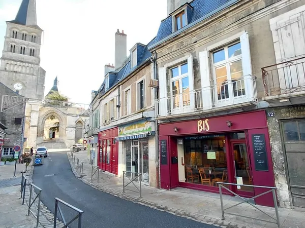 Immeuble au coeur du quartier historique