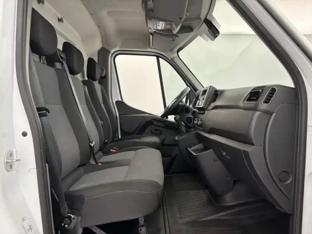 Renault Master fgn trac f3500 l3h3 blue dci 135 — photo 14