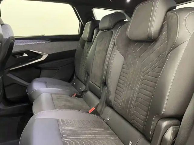 Peugeot 5008 hybrid 145 e-dcs6 — photo 47