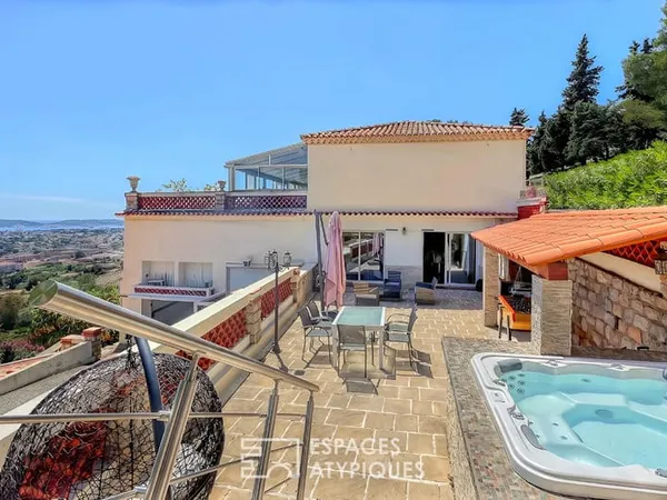 Appartement avec terrasse vue rade