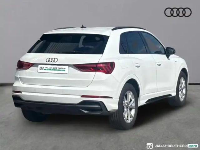Audi Q3 35 tdi 150ch s line plus s tronic 7 — photo 4