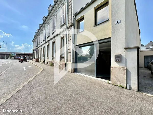 Local commercial 61 m²