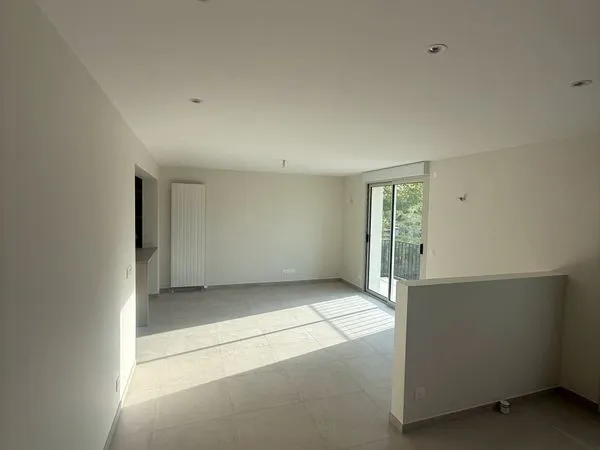 Maison entièrement rénovée de 111m² -Arbonne-la-Forêt - DPE A