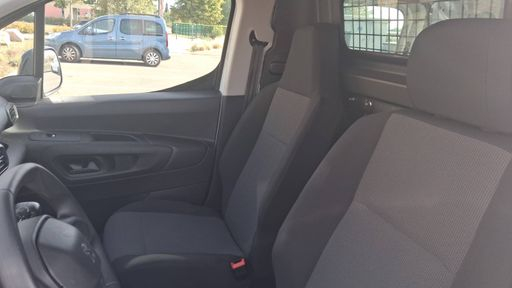 Peugeot Partner 1.2 PureTech 110 - Pro – 2021 – 19444 km – Essence – Boîte Manuelle — photo 6