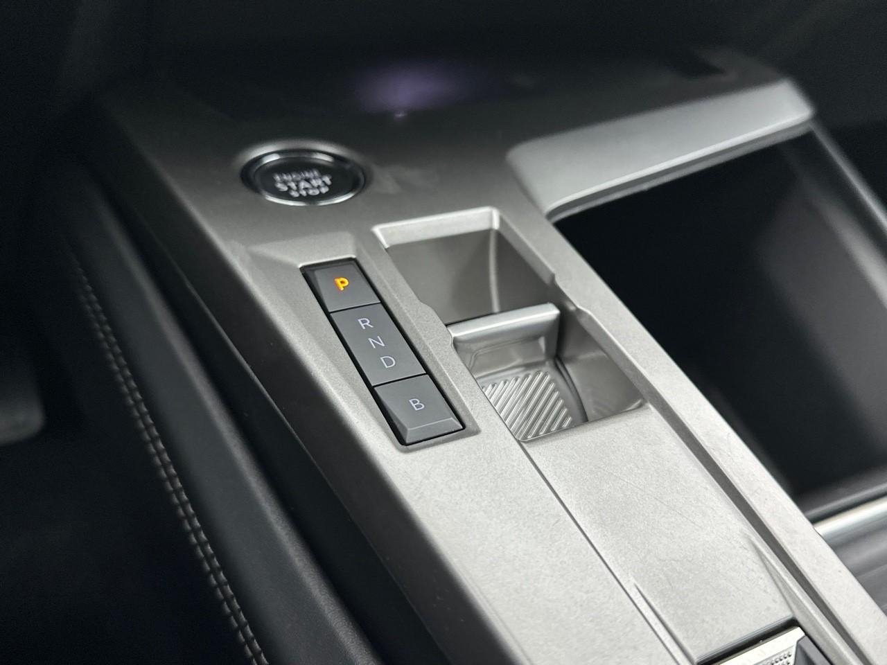 Peugeot 308 phev 180 e-eat8 allure — photo 28