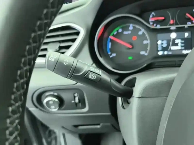 Opel Grandland X hybrid 225 ch bva8 edition — photo 18