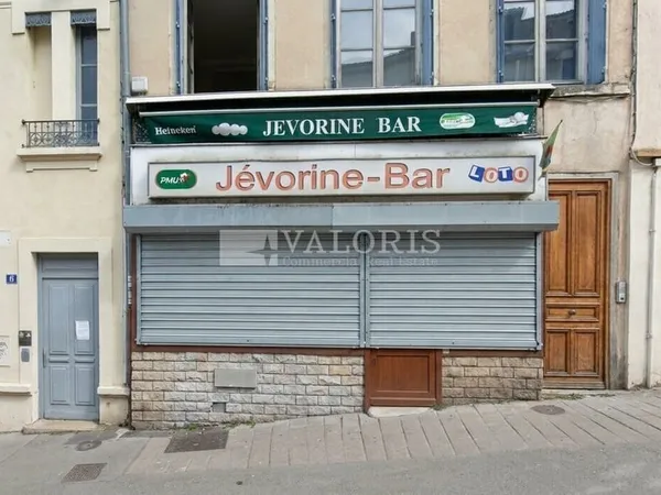 LOCAL COMMERCIAL à LOUER