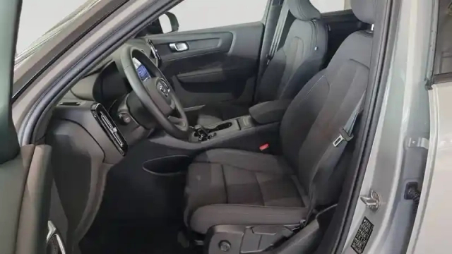 Volvo Ex40 single extended range 252 ch 1edt — photo 12