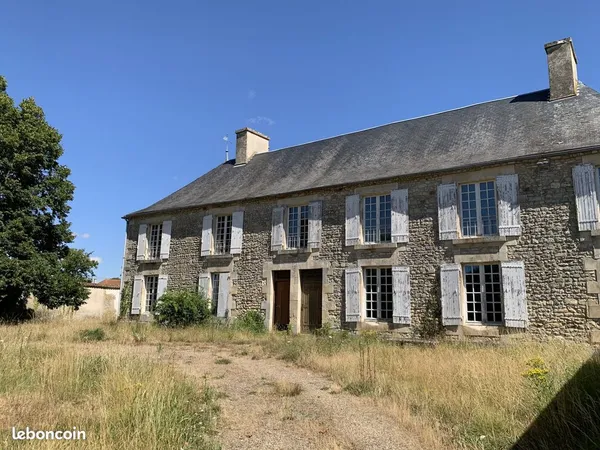Propriété 7 pièces 213 m²