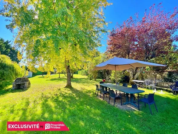 Maison Saint Paul 6 pièce(s) 122,5 m2 piscine et jardin 3000 m2