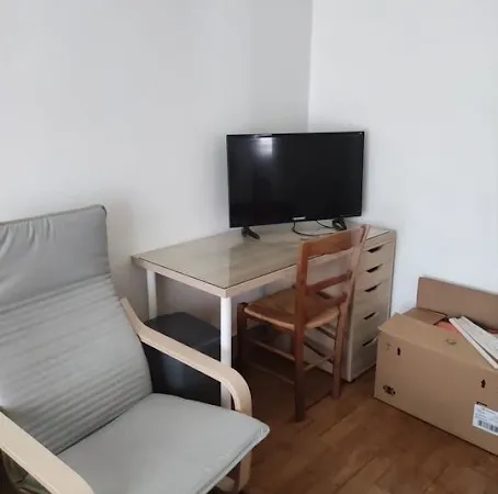 Chambre 1 pièce 12 m²