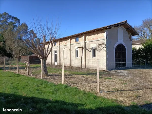 Appartement 1 pièce 90 m²