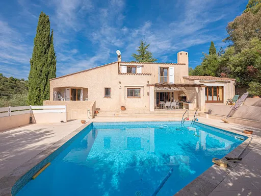 Maison 6 pièces 145 m²