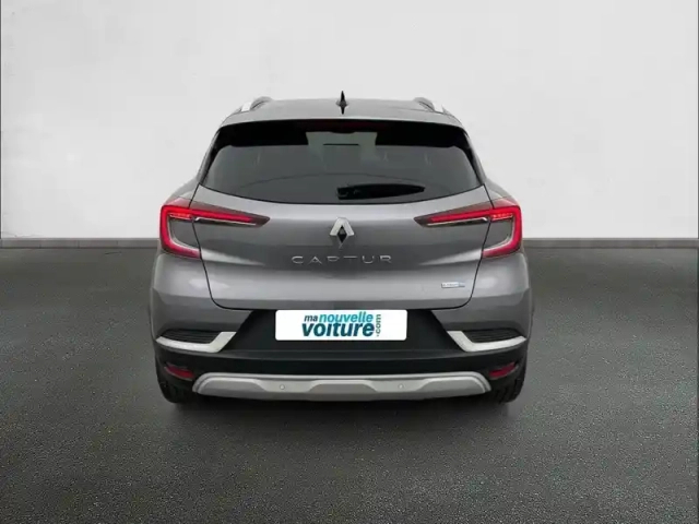 Renault Captur e-tech plug-in 160 - 21 — photo 30