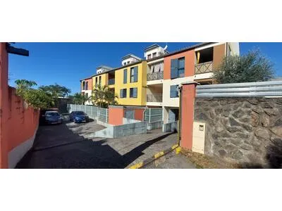 APPARTEMENT T3 RDC SAINTE CLOTILDE