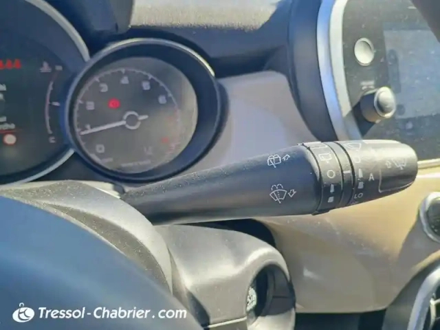 Fiat 500 x 1.0 firefly turbo t3 120 ch city cross — photo 18