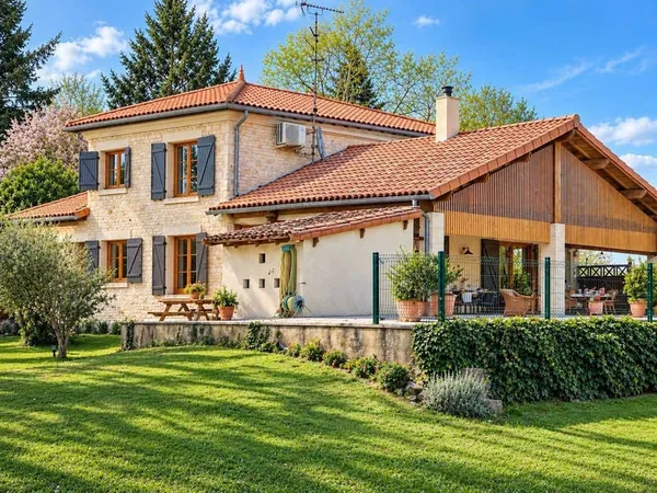 Maison 6 pièces 152 m²