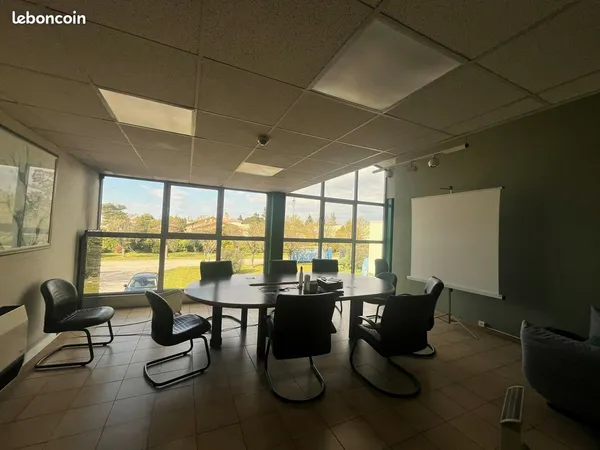 LOCAL D'ACTIVITE 2020 m² VALENCE