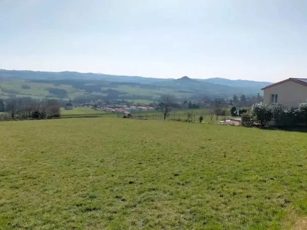 Terrain 990 m²