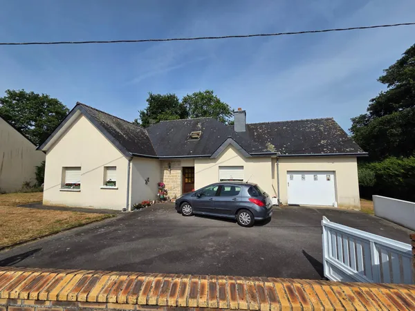 Maison de campagne, cadre verdoyant, bien entretenue, calme et reposant