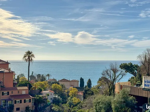 Superbe Appartement Lumineux avec Vue Mer