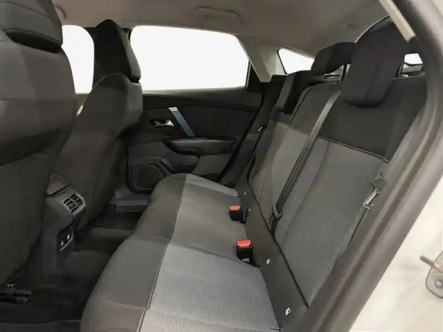 Citroën C4 e- 136 ch automatique — photo 12