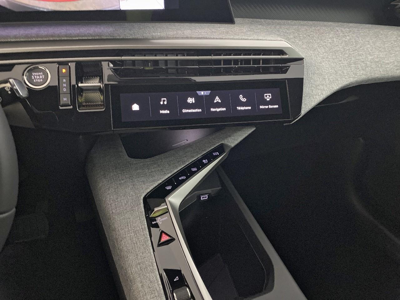 Peugeot 5008 hybrid 145 ch e-dcs6 allure — photo 18