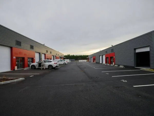 Local commercial 80 m²