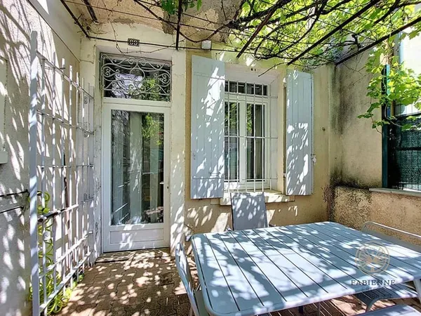 Maison de ville Châteaurenard 5 pièce(s) 112m2 3 chambres garage terrasse